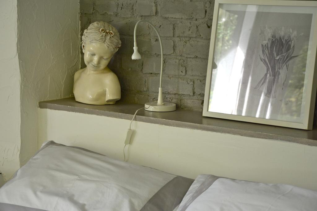 Chambres D'Hotes, Gites La Petite Madeleine La Madelaine-sous-Montreuil المظهر الخارجي الصورة